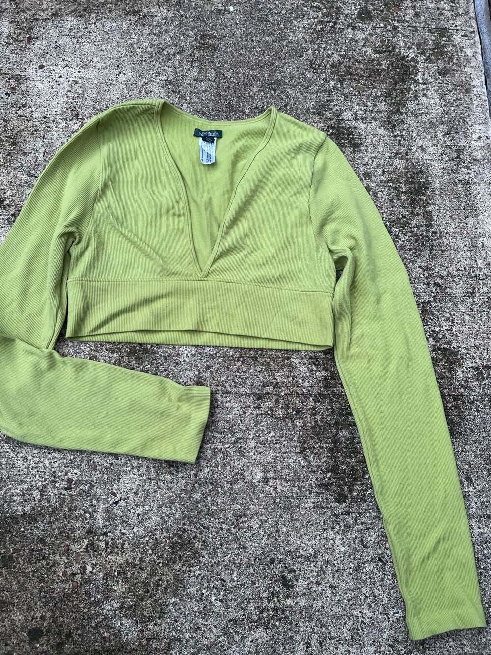 A-Wild Fable Lime Green Ribbed V-Neck Crop Top Size L